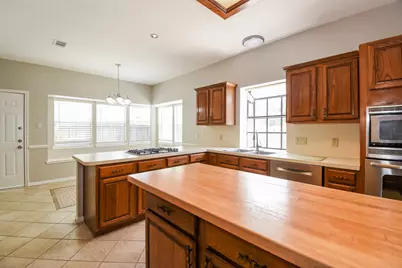 2819 Calender Lake Drive, Missouri City, TX 77459 - Photo 7