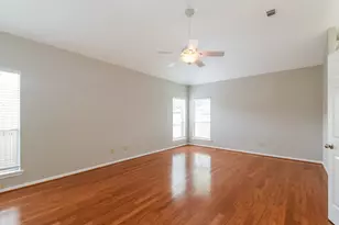 2819 Calender Lake Dr, Missouri City, TX 77459 - Photo 9