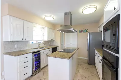 1330 Leilani Drive, Tiki Island, TX 77554 - Photo 19