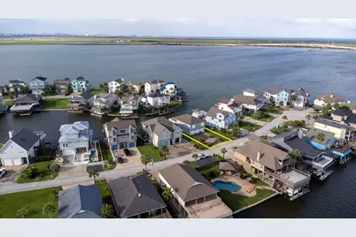 1330 Leilani Drive, Tiki Island, TX 77554 - Photo 41