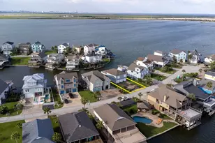 1330 Leilani Dr, Tiki Island, TX 77554 - Photo 41