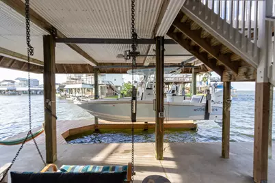 1330 Leilani Drive, Tiki Island, TX 77554 - Photo 7