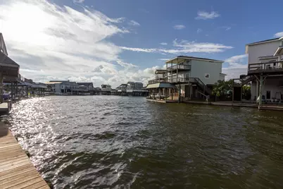 1330 Leilani Drive, Tiki Island, TX 77554 - Photo 5
