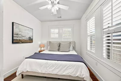 4618 McEwen Street, Houston, TX 77009 - Photo 15