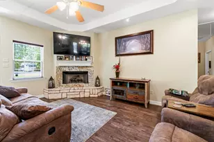 143 Kyle St, Onalaska, TX 77360 - Photo 7