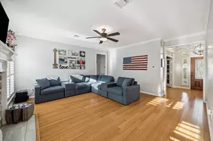 2103 Mountain Lake Dr, Kingwood, TX 77345 - Photo 11