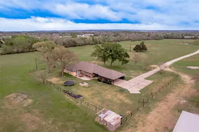 758 Wire Road, Huntsville, TX 77320 - Photo 3