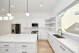 2611 Sherwin St, Houston, TX 77007 - Photo 7