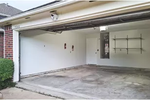11066 Landsbury Ct, Houston, TX 77099 - Photo 7
