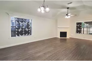 11066 Landsbury Ct, Houston, TX 77099 - Photo 23