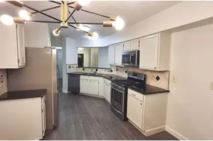11066 Landsbury Ct, Houston, TX 77099 - Photo 13