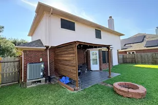 106 Crimson Bay Dr, League City, TX 77573 - Photo 31