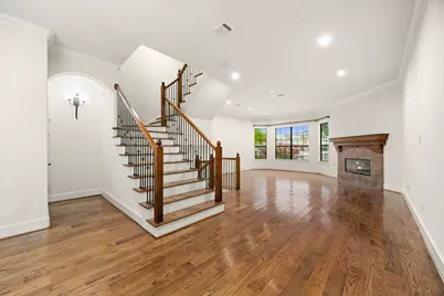 2409 Commonwealth Street, Houston, TX 77006 - Photo 17