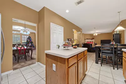 19119 Poplar Trails Lane, Tomball, TX 77375 - Photo 9