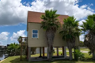 88 Bayou Vista Dr, Hitchcock, TX 77563 - Photo 3
