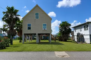 88 Bayou Vista Dr, Hitchcock, TX 77563 - Photo 1