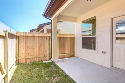 12243 Roy Mix Bohn Lane, Houston, TX 77044 - Photo 3