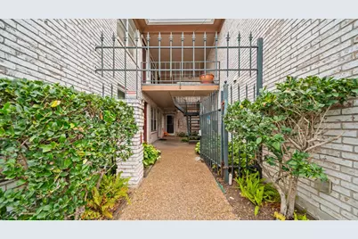 421 Emerson Street #5, Houston, TX 77006 - Photo 1