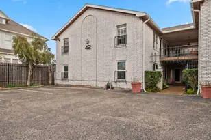 421 Emerson St, Houston, TX 77006 - Photo 3