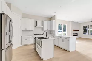 101 Fairway View Ct, Conroe, TX 77356 - Photo 19