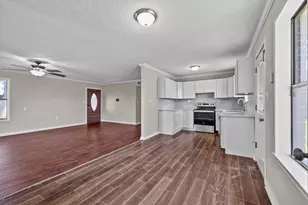 1706 Avenue A, Danbury, TX 77534 - Photo 11