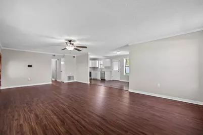 1706 Avenue A, Danbury, TX 77534 - Photo 9