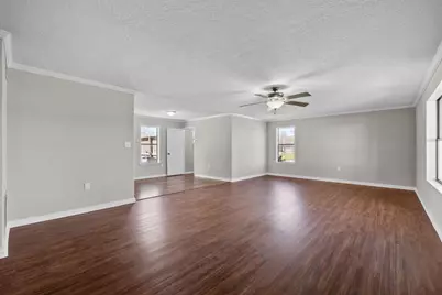 1706 Avenue A, Danbury, TX 77534 - Photo 7