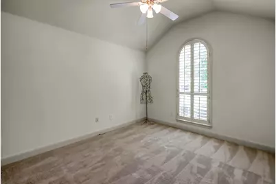 15 Rockledge Drive, The Woodlands, TX 77382 - Photo 17