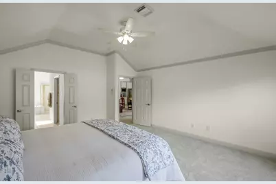 15 Rockledge Drive, The Woodlands, TX 77382 - Photo 11