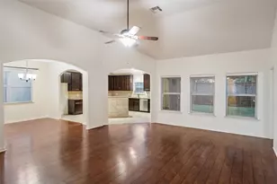 961 Wannan Ln, Conroe, TX 77301 - Photo 3