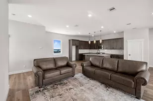 23 Cmdr. Runco Ln, Taylor Lake Village, TX 77586 - Photo 11