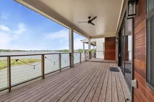 23 Cmdr. Runco Ln, Taylor Lake Village, TX 77586 - Photo 5