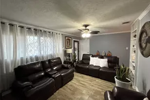 5919 Heatherbrook Dr, Houston, TX 77085 - Photo 15