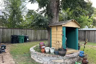 5919 Heatherbrook Dr, Houston, TX 77085 - Photo 43