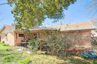 4112 Pine Shadows St, Dickinson, TX 77539 - Photo 13