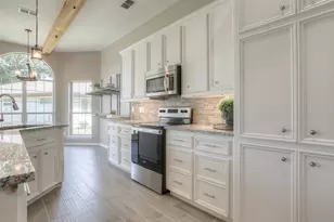 319 Brook Hollow Dr, Huntsville, TX 77340 - Photo 23