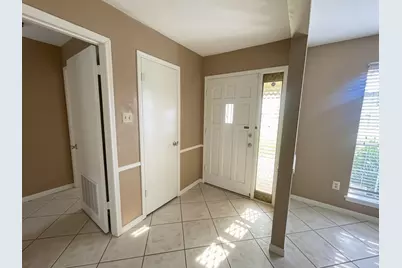 3800 Kingsway Drive, Baytown, TX 77521 - Photo 5