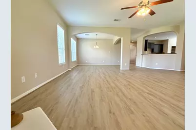 8139 Edenwood Drive, Spring, TX 77389 - Photo 9