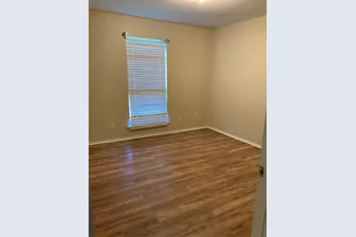 301 Travis Street, Baytown, TX 77520 - Photo 25