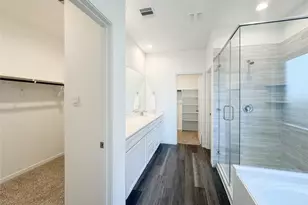 519 Newcomb Holw Dr, Conroe, TX 77304 - Photo 21