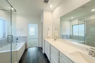 519 Newcomb Holw Dr, Conroe, TX 77304 - Photo 23