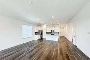 519 Newcomb Holw Dr, Conroe, TX 77304 - Photo 3