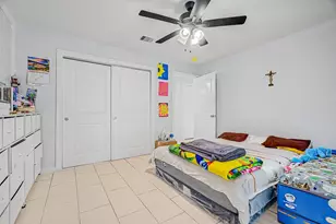 7180 Crownwest St, Houston, TX 77072 - Photo 17