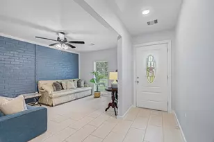7180 Crownwest St, Houston, TX 77072 - Photo 5