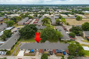 7180 Crownwest St, Houston, TX 77072 - Photo 33