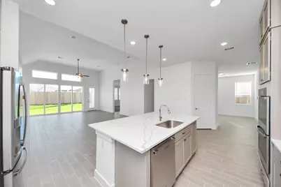 9507 Chateau Hill, Manvel, TX 77578 - Photo 5