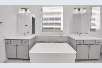 9507 Chateau Hill, Manvel, TX 77578 - Photo 13