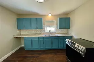 6227 S F Austin, Jones Creek, TX 77541 - Photo 11