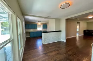 6227 S F Austin, Jones Creek, TX 77541 - Photo 7