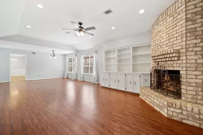 7822 Rollingbrook Drive, Houston, TX 77071 - Photo 9